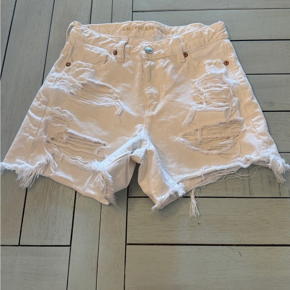 American Eagle Outfitters Women's White Distressed Shorts - Picture 1 of 3
